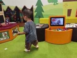 -莫莉幻想儿童乐园(深圳南山欢乐颂店)