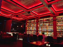 -饮湖威士忌鸡尾酒吧