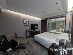 -上海龙之梦万丽酒店