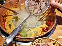 -洱火云南酸菜牛肉火锅(石景山当代商城店)