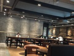 大堂-星巴克(上海虹桥南丰城办公楼店)