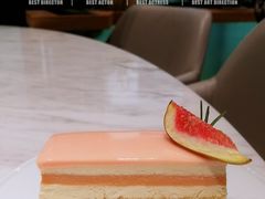 -théATRE茶聚场·餐厅(环球金融中心店)