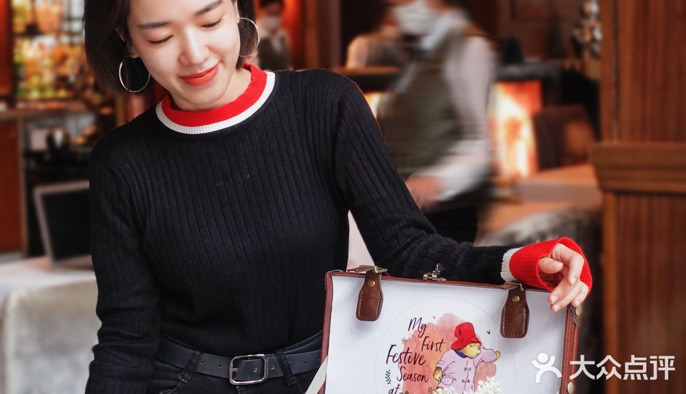 氛围氛围感十足的CHRISTMAS | 帕丁顿熊慈善下午茶