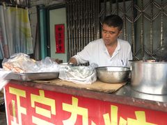 -正宗杂粮煎饼香软鸡蛋饼