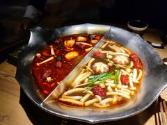 -湊湊火锅·茶憩(杭州湖滨银泰in77店)