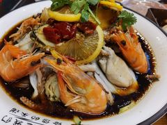 -老东镇啤酒屋海鲜加工·蒸汽海鲜·海鲜烧烤(台东店)