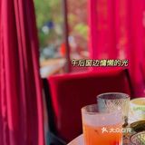 我们是快下午一点到的，店里依旧是座无虚席