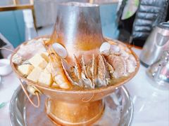 -一口猪海鲜浑锅·东北家常菜