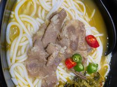 -三千粉牛肉米粉(来客茂店)