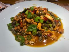 爆炒螺蛳鸡-丁记盐蘸牛肉·新杭菜(河东路店)