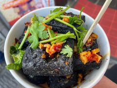 -黑色经典臭豆腐·湖南特产(坡子街店)