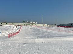 -华彬猛犸滑雪场