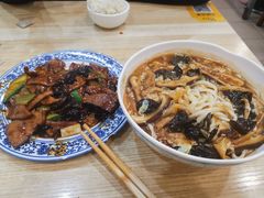 -东兴寒舍老北京炸酱面(三里河路店)