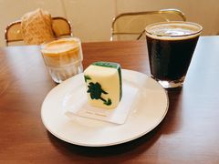 -Fridi Patisserie Cafe