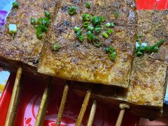 独家烤水豆腐-老表记广西宵夜螺蛳鸭脚煲(西大店)