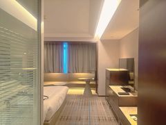 -上海龙之梦万丽酒店