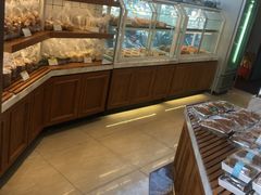 面包甜点陈列柜-老大昌(淮海中路店)