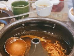 -云海肴·汽锅鸡·云南菜(天山百盛优客店)