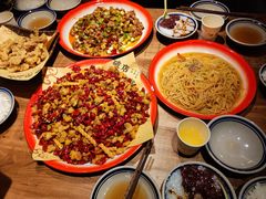 -泥糊破店小酒馆·团建聚餐(南京西路店)