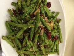 -马尔龙新疆饭店·清真(瑞景店)