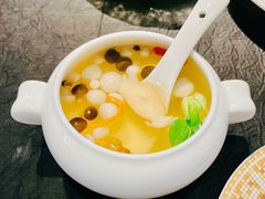 菌菇皇养生汤-荣公子创意菜
