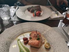 -YUE·6·西式融合餐厅(外滩六号店)