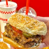 答应我来魔都一定要尝尝这口汉堡🍔Five Guys
