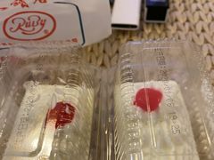 -红宝石·鲜奶小方·海派西点房(南丹店)