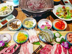 -明洞阿姨·韩式酱蟹烤肉·创意料理(三元桥店)