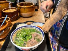 -云阿蛮云南生烫牛肉米线(奉贤路店)