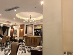 -老人和饭店(淮海中路店)