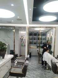 -DO A HAIRSTYLE