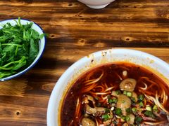 -秦云老太婆摊摊面(蓝光锦绣店)