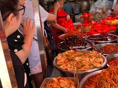 自助取餐区-南门口湘军剁辣椒老店(老长沙第一品牌店)