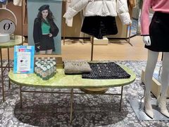 -ochirly(龙之梦购物中心店)