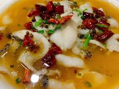 -大富蚝乌东哥饭店·石锅鱼杂·柠檬鸭(革新路店)