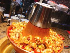 -沪小二炭火蛙锅(淮海中路美食不夜城店)