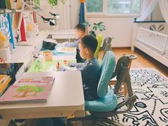 -康朴乐儿童学习桌椅(蓝色港湾店)