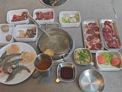 -张哞哞·鲜切牛肉自助火锅(高德置地店)