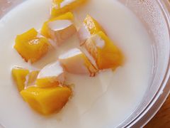 黄桃双皮奶-紫薇冷饮(海宁许村大桥路店)