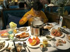 -领鲜活海鲜榴莲自助火锅(东门店)