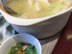 -蔼若春.传承三十年云南菜(金碧公园店)