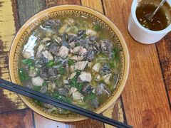 -正宗李家土鸡米线店