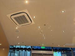 -星巴克(上海长宁来福士1F店)