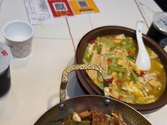 -阿瓦山寨·湘菜现炒·剁椒鱼头王(咸阳总店)
