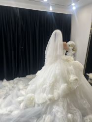 -予白婚纱礼服馆