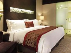 -青岛海尔洲际酒店