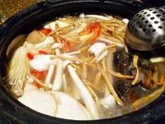 野生菌牦牛肉锅底-阿西土陶牦牛汤锅