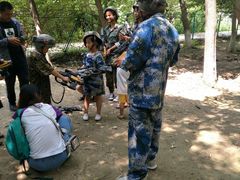 -亲兄弟真人CS团建拓展基地