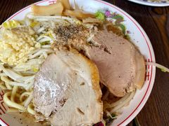 二郎系拉面-拉面莊夢語＆中华料理八椿